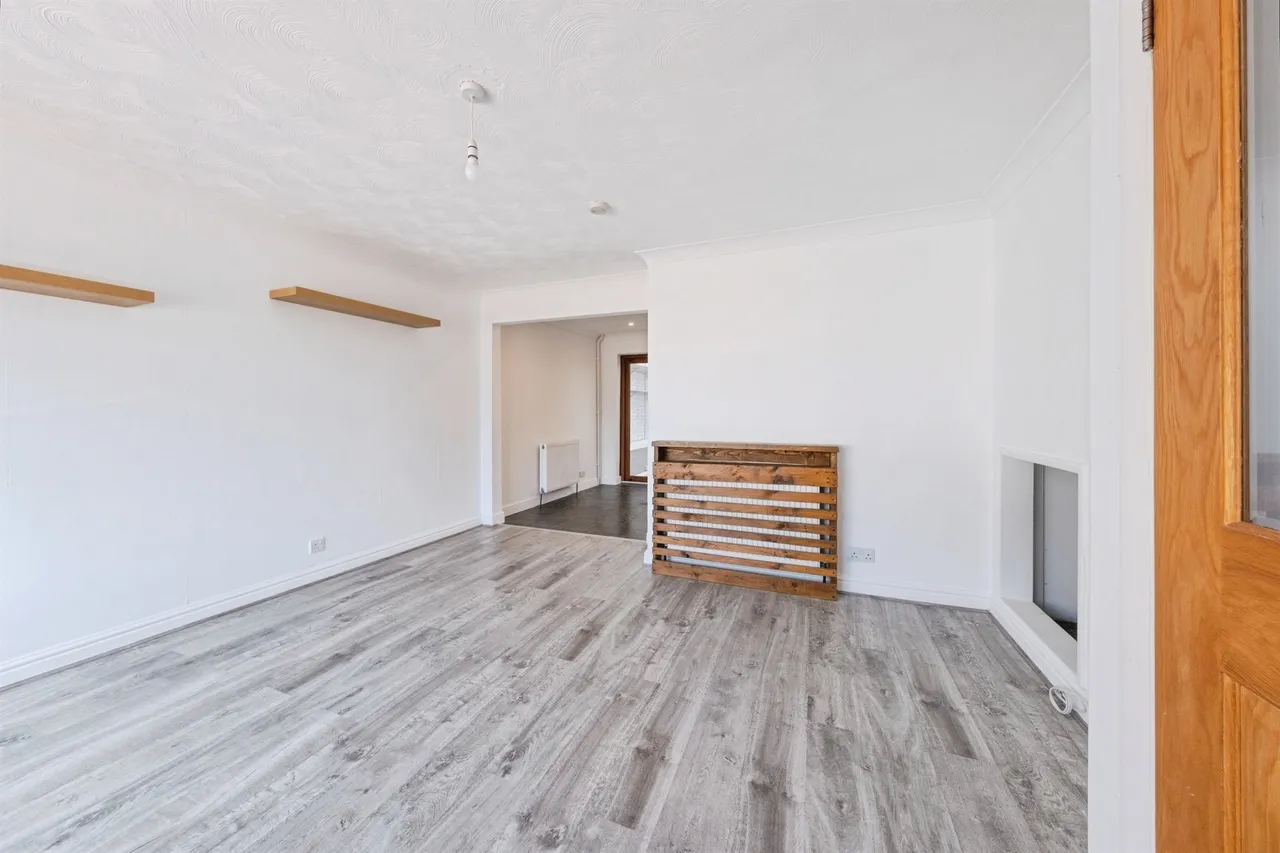 Byron Drive, Newport Pagnell, MK16, photo 5