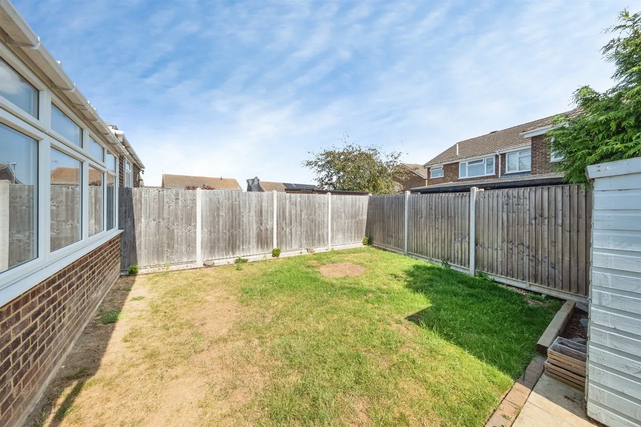 Byron Drive, Newport Pagnell, MK16, photo 7