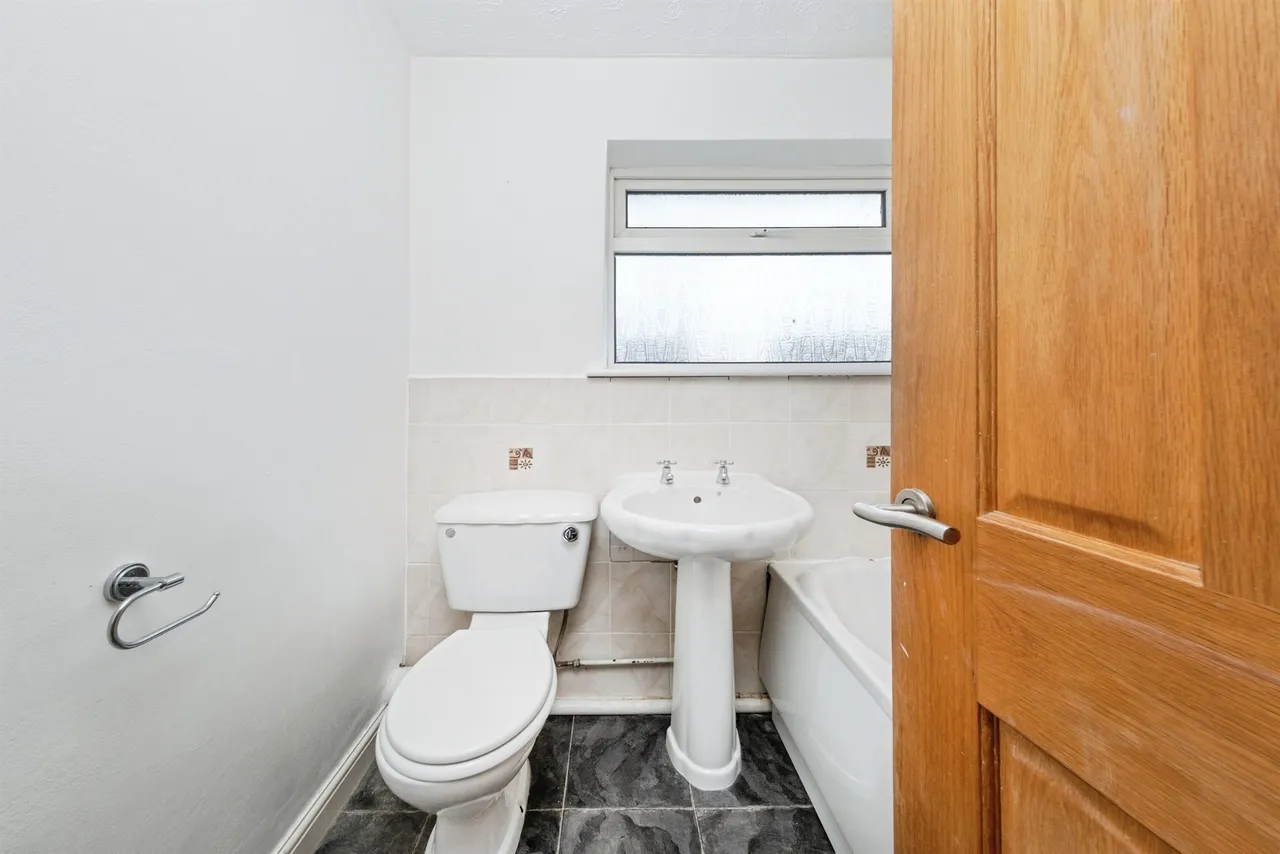 Byron Drive, Newport Pagnell, MK16, photo 16