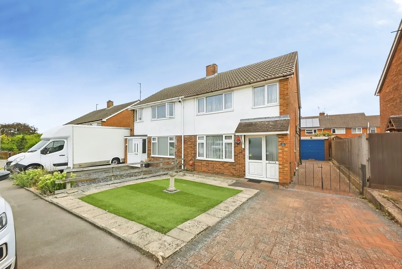 2 bed house for sale — Grange Avenue, Northampton, Northamptonshire, NN5