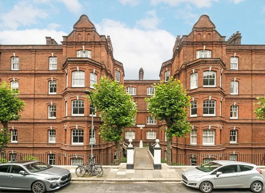 1 bed flat to rent, Queen's Club Gardens, West Kensington, W14