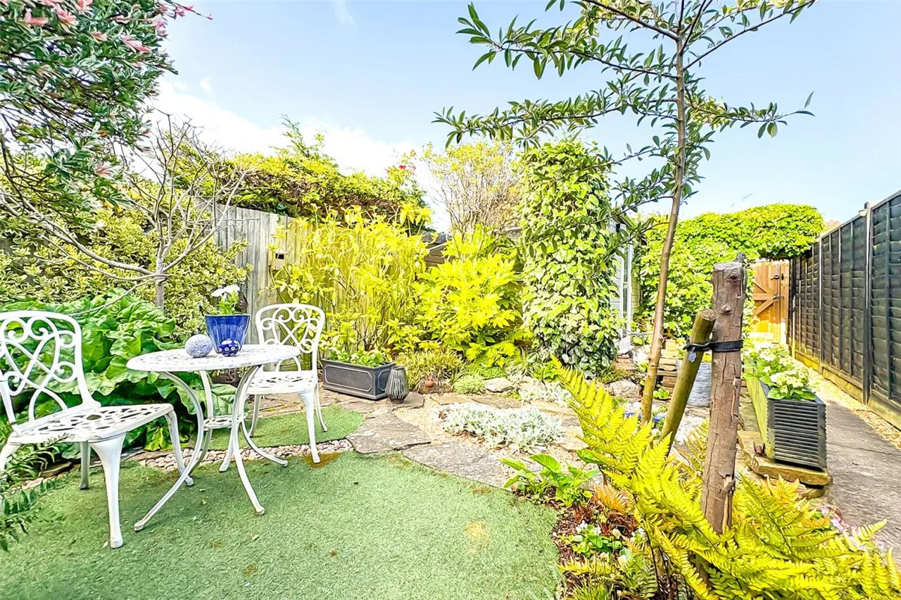 East Preston, BN16, photo 17