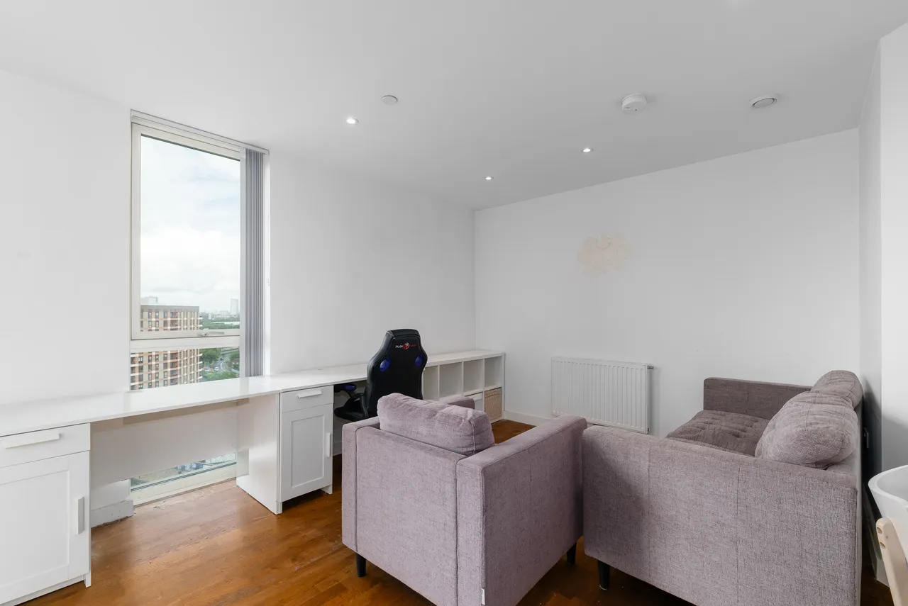 Terry Spinks Place, London, E16, photo 9