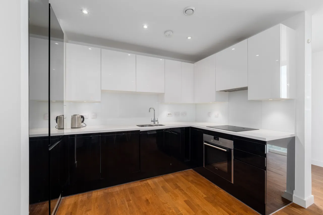 Terry Spinks Place, London, E16, photo 12