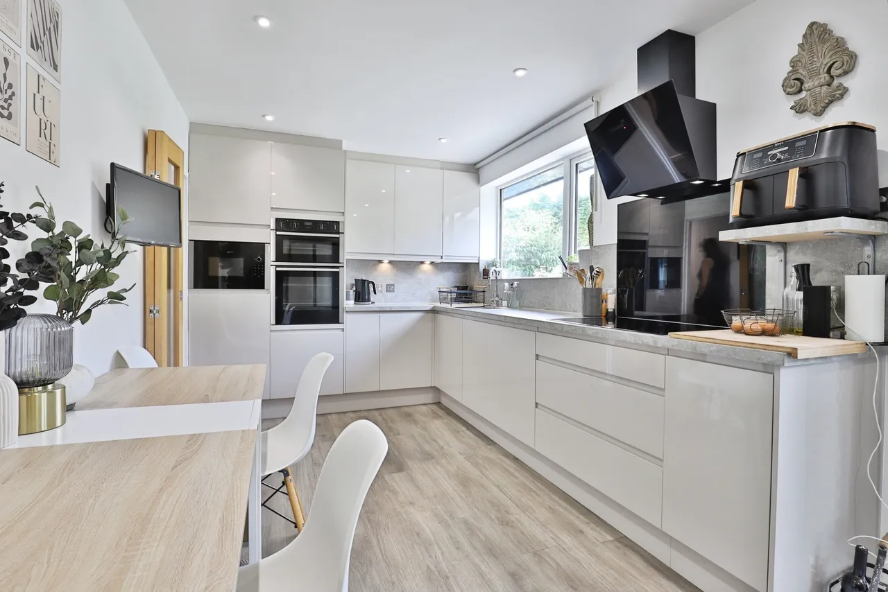 West Way, Broadstone, photo 5