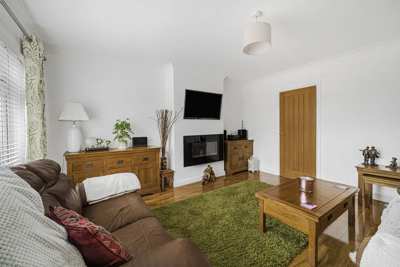 Glenwood Close, Coychurch, CF35, photo 9