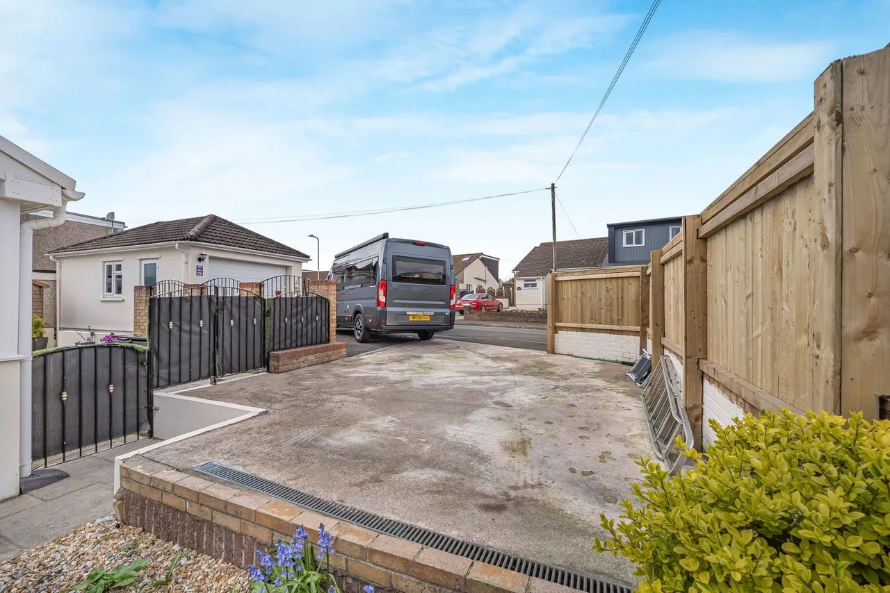 Glenwood Close, Coychurch, CF35, photo 27