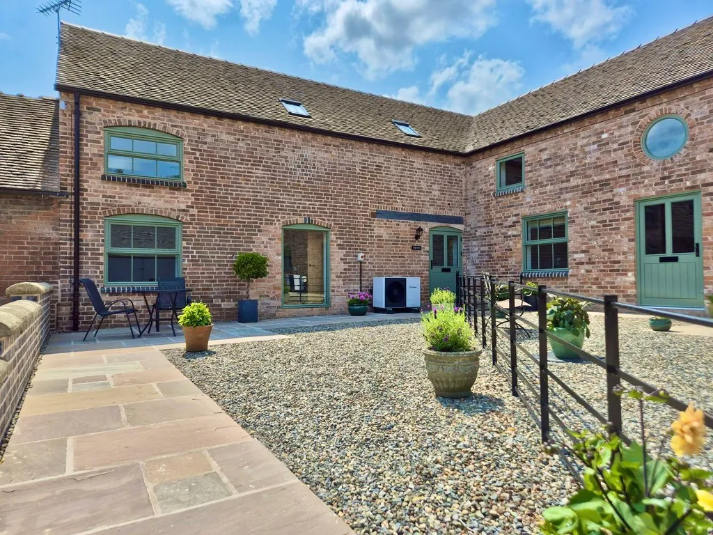 3 bed barn conversion to rent, Moreton Say, Market Drayton