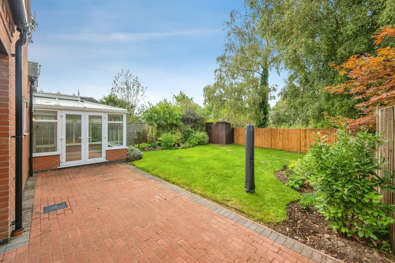 Uttoxeter Road, Amerton, ST18, photo 12
