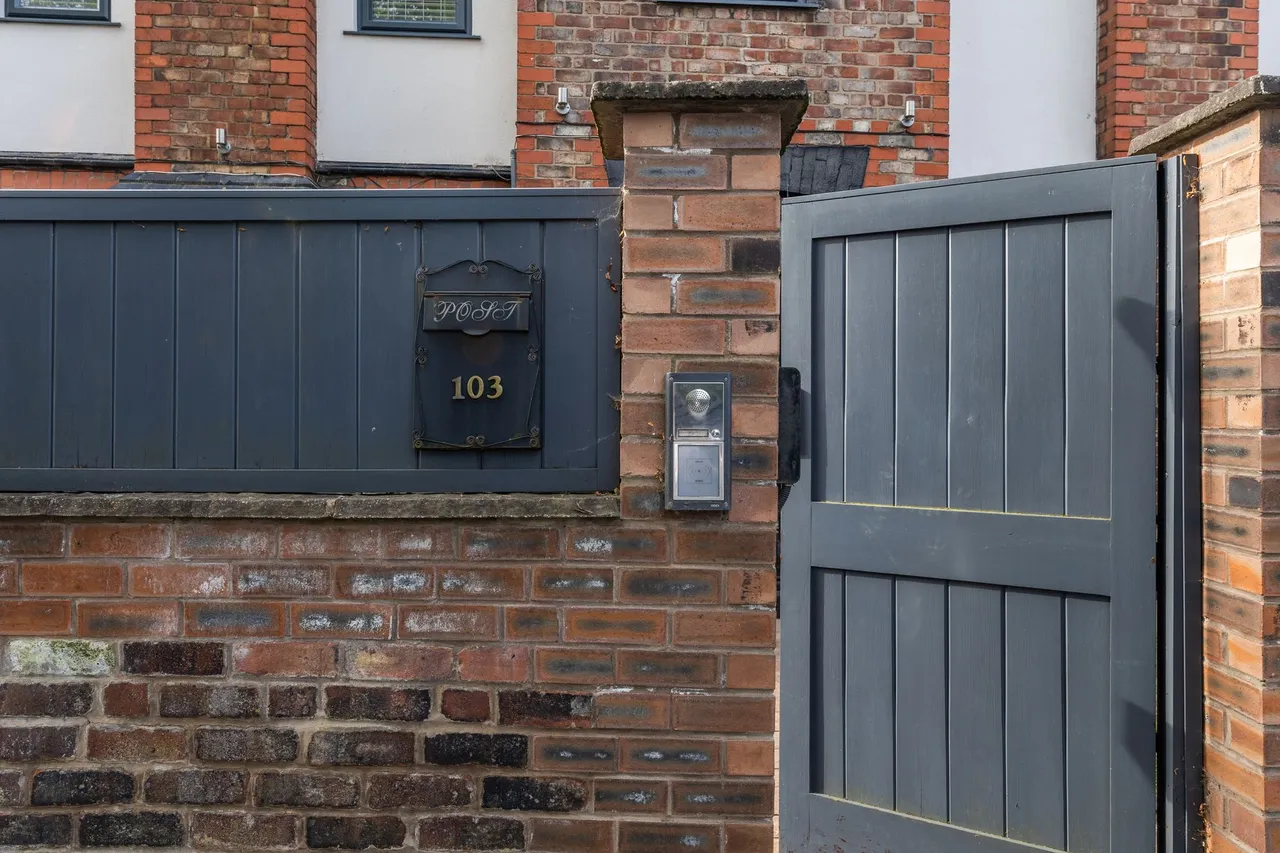 Hallfields Road, Warrington, Warrington, WA2 8DS, photo 5