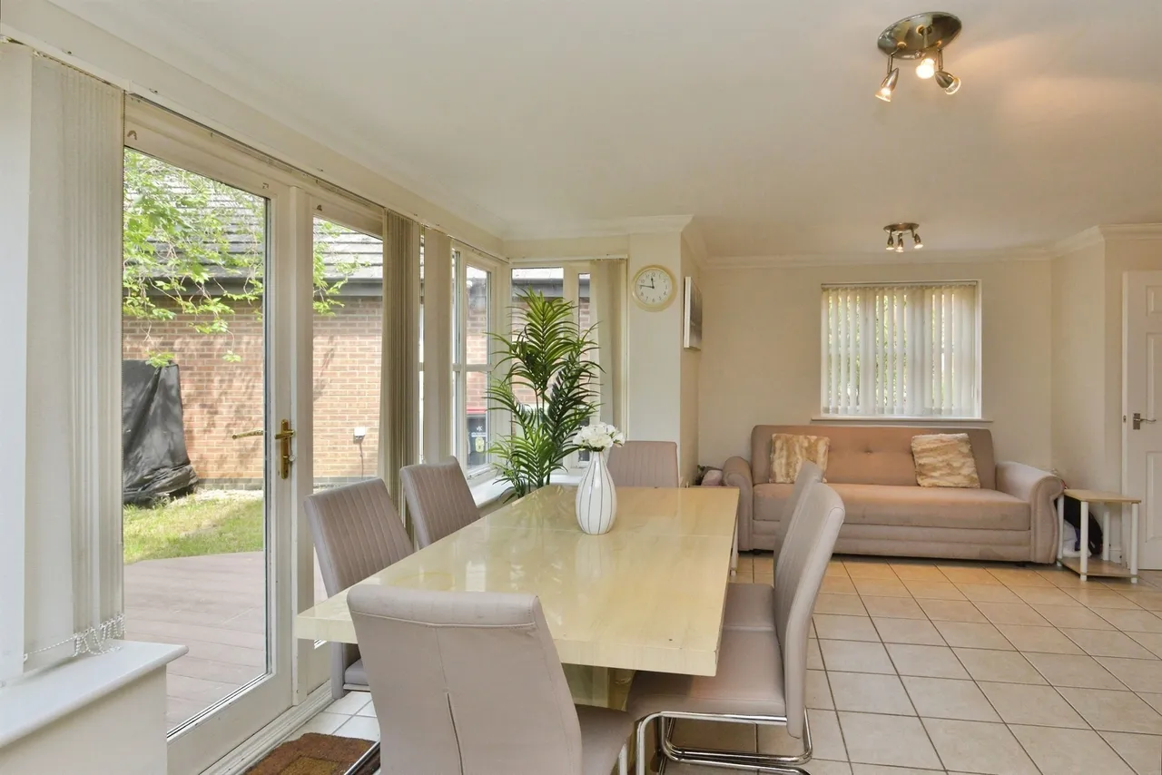 Stonebridge Grove, Monkston Park, Milton Keynes, photo 8