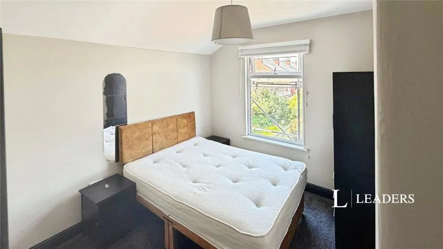 Stamford Avenue, Crewe, CW2, photo 4