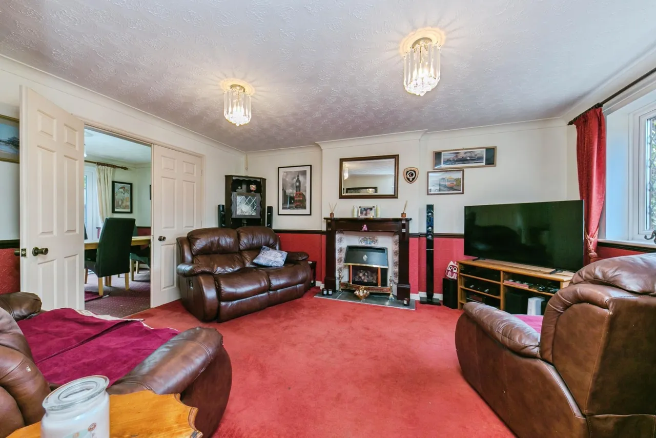 Thornycroft, Winsford, CW7, photo 3