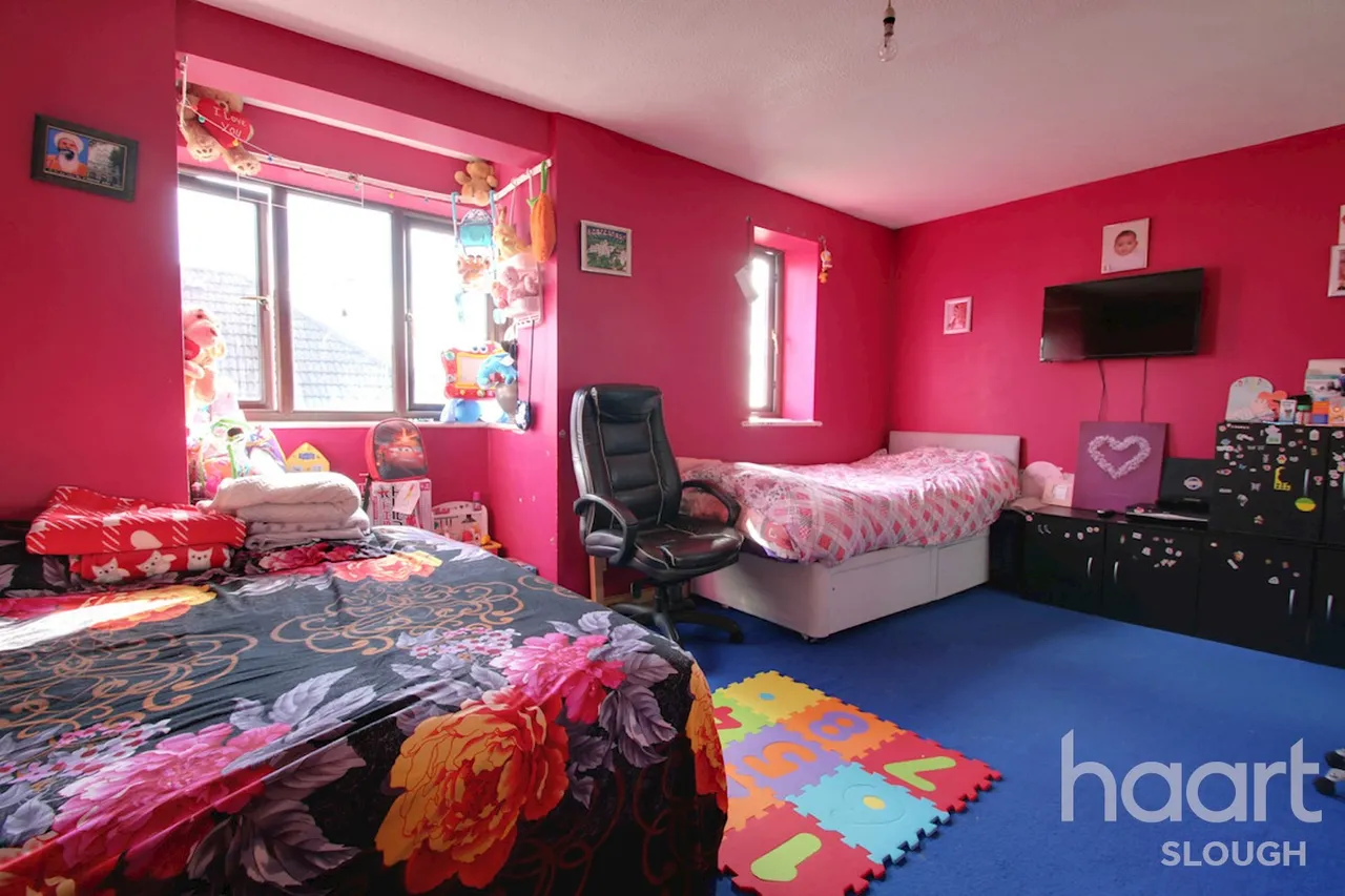 Franklin Avenue, Slough, SL2, photo 2