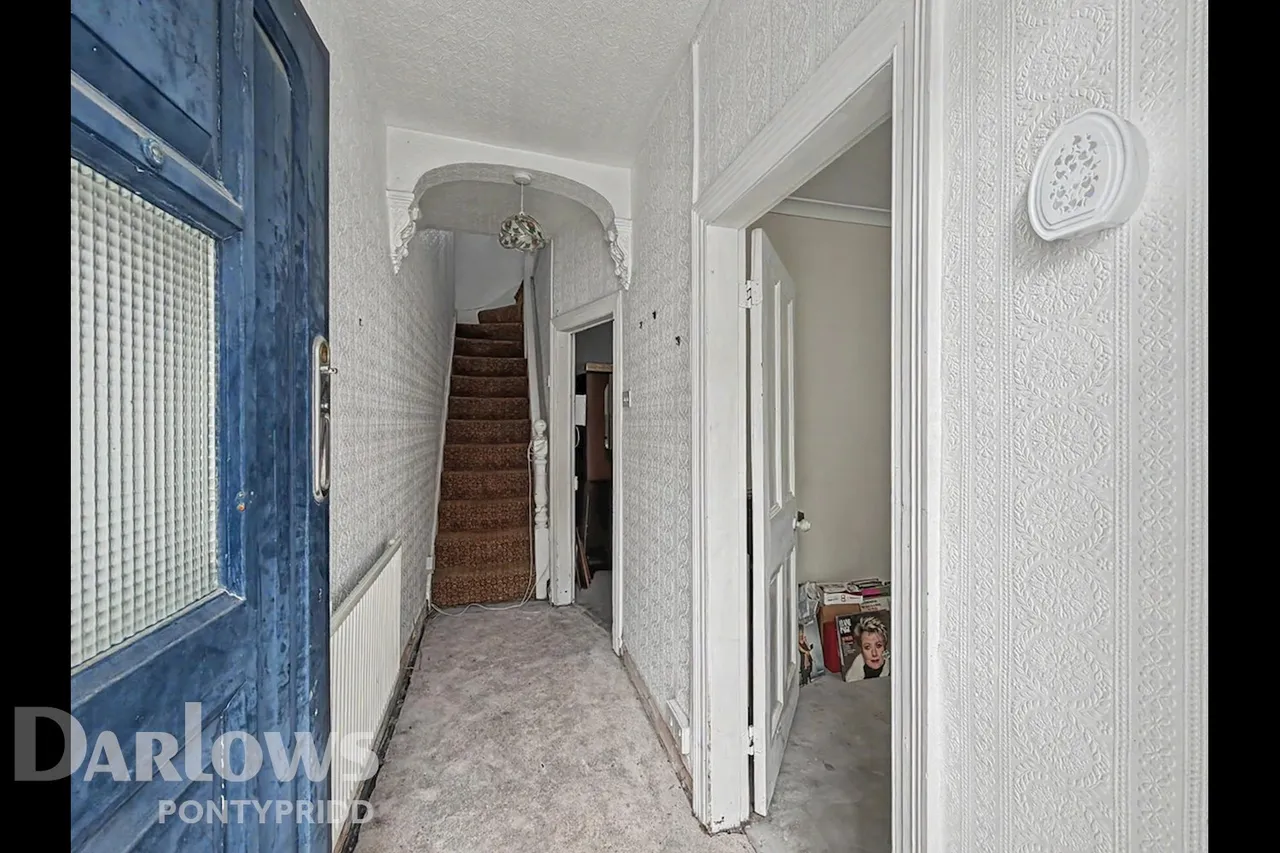 Crawshay Street, Pontypridd, photo 2