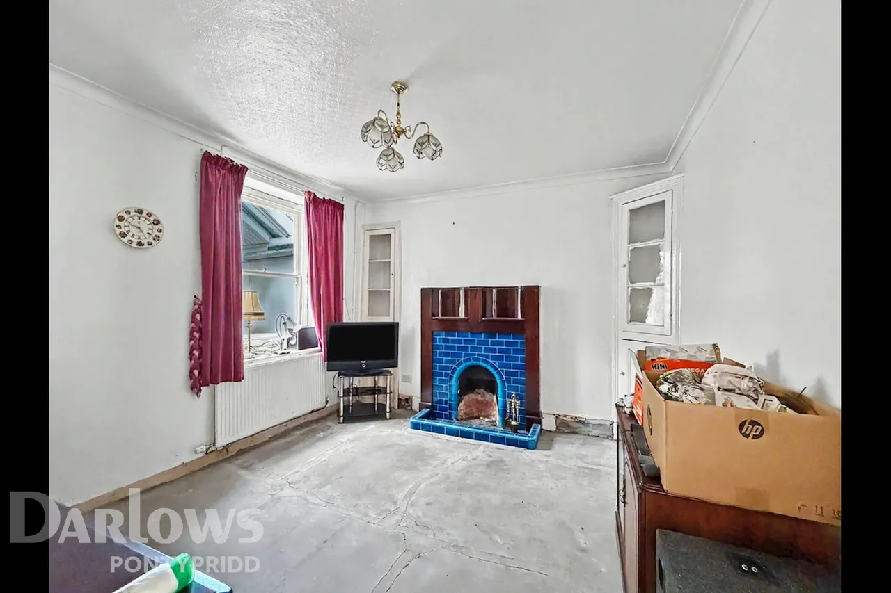Crawshay Street, Pontypridd, photo 3