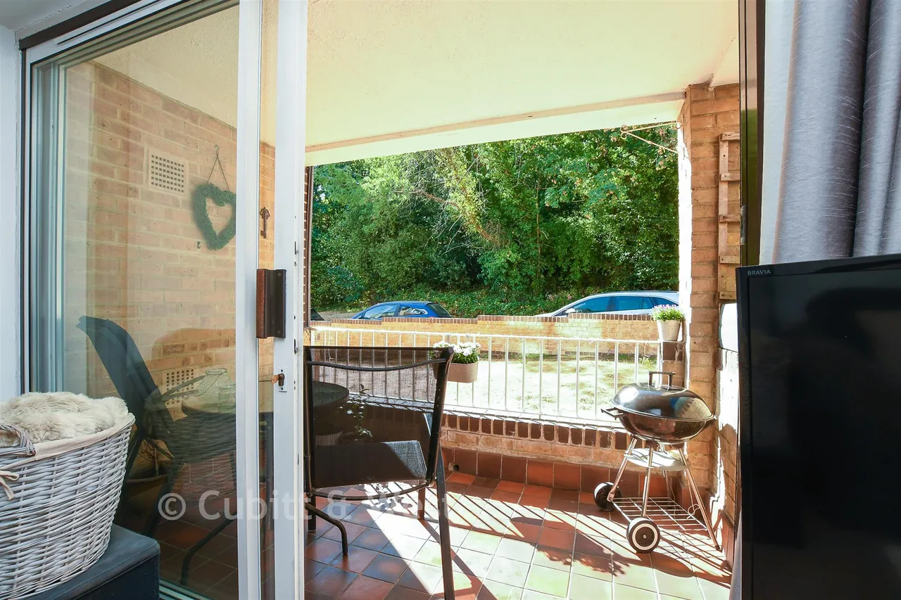 Elm Road, Redhill, RH1, photo 8