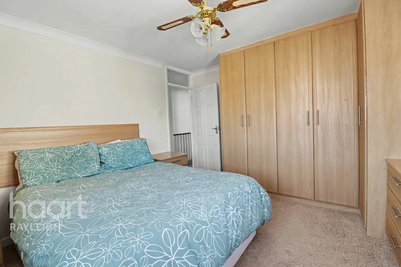 Avondale Road, Rayleigh, SS6, photo 8