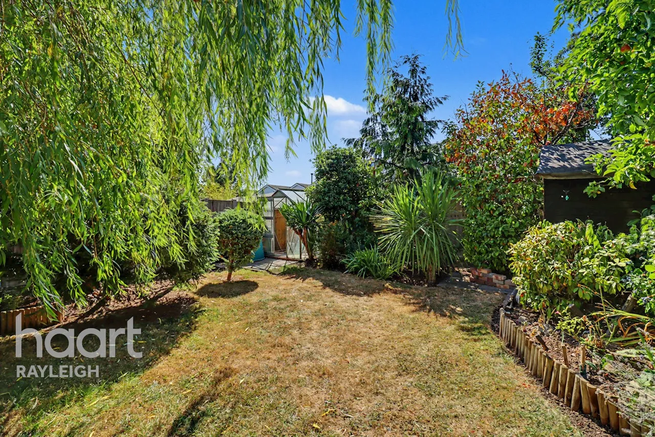 Avondale Road, Rayleigh, SS6, photo 19