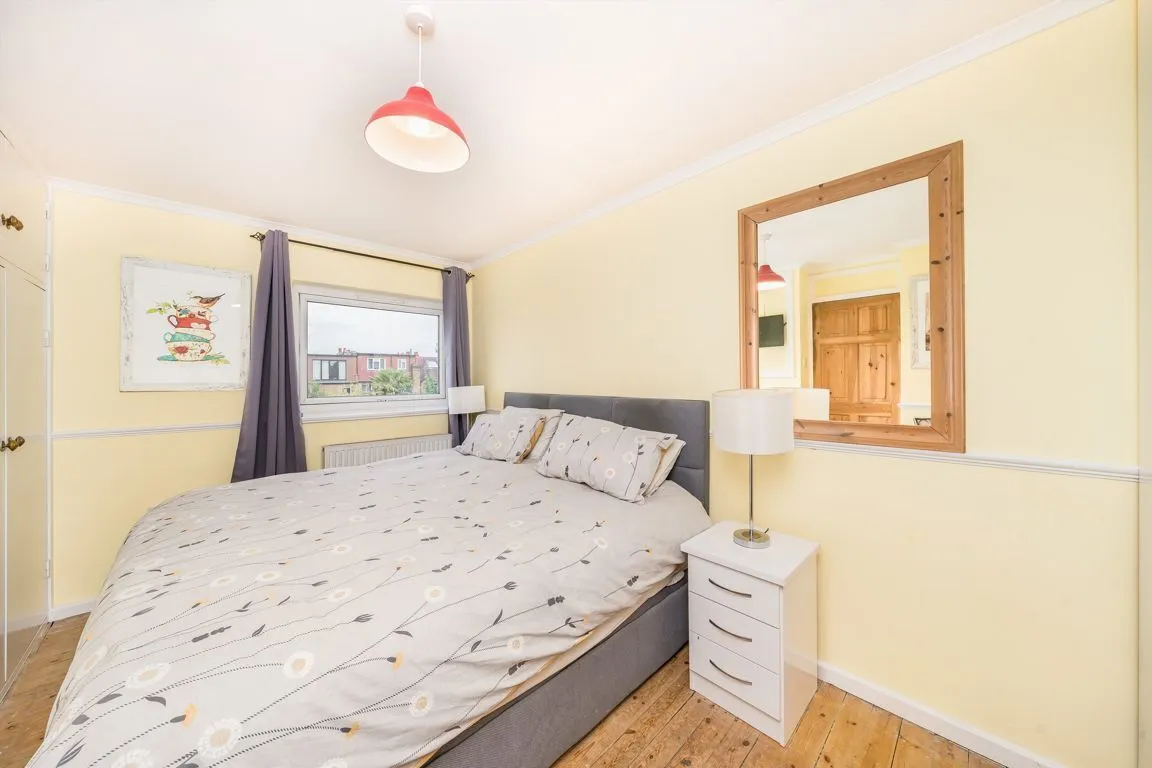 Allingham Close, W7, photo 6