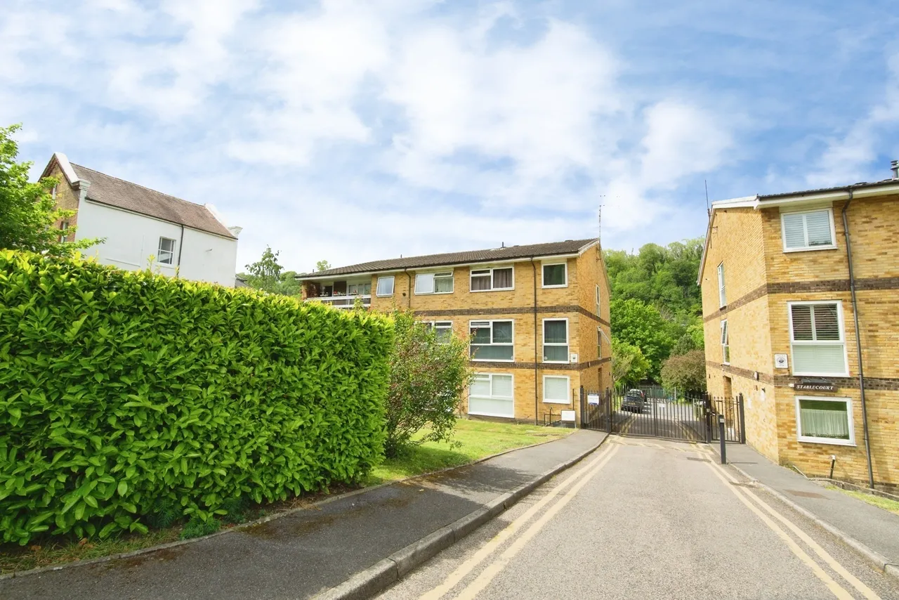 Croydon Road, Caterham, Surrey, CR3, photo 4