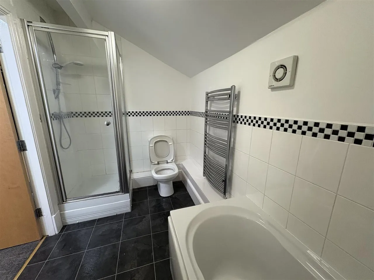 16-17 Blenheim Terrace, Scarborough, North Yorkshire YO12 7HF, photo 8