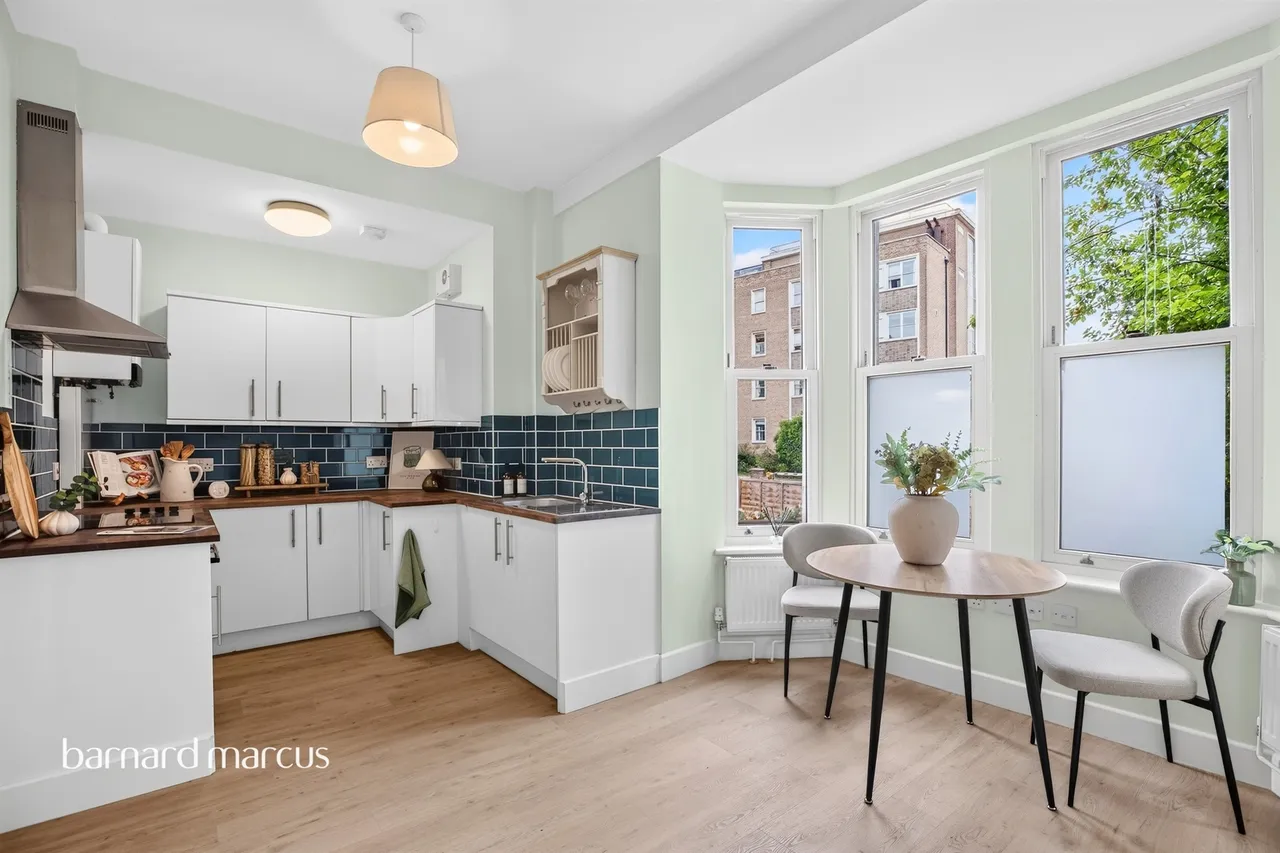 Nightingale Lane, London, SW12, photo 3
