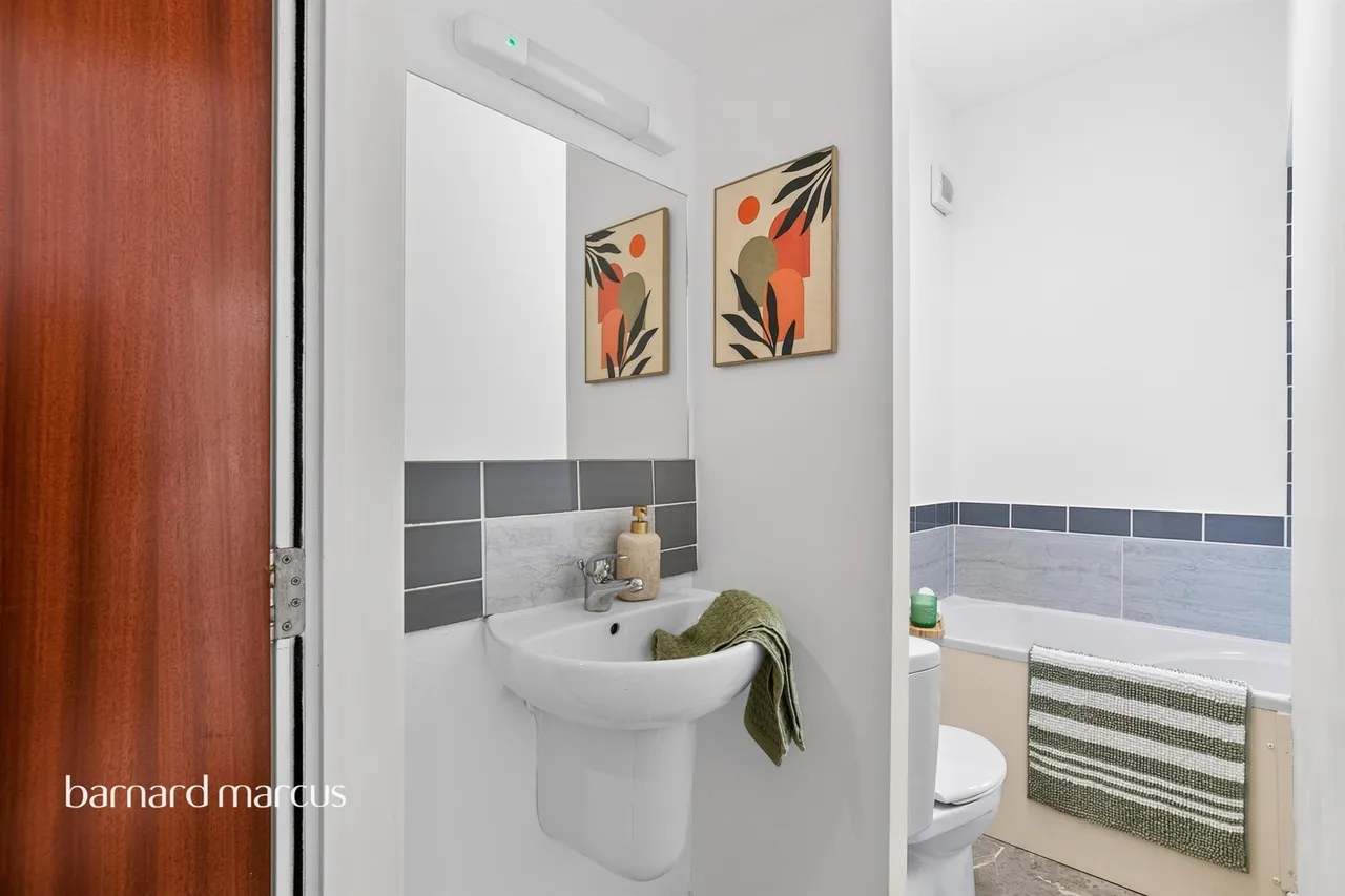 Nightingale Lane, London, SW12, photo 9