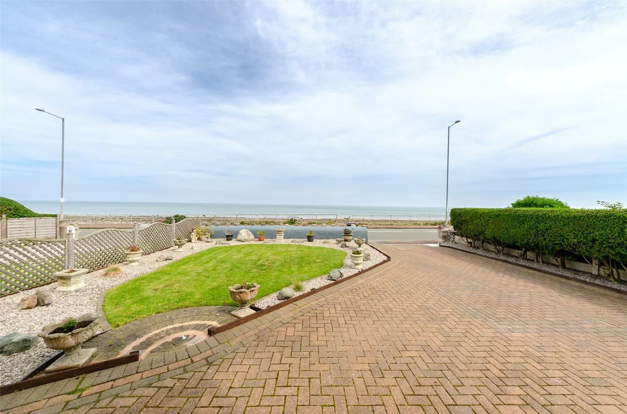 Marine Drive, Rhos on Sea, photo 2
