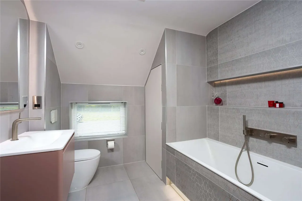 Easingwold Road, Stillington, YO61, photo 12