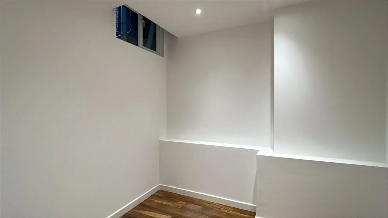 Church Road, London, NW10, photo 6