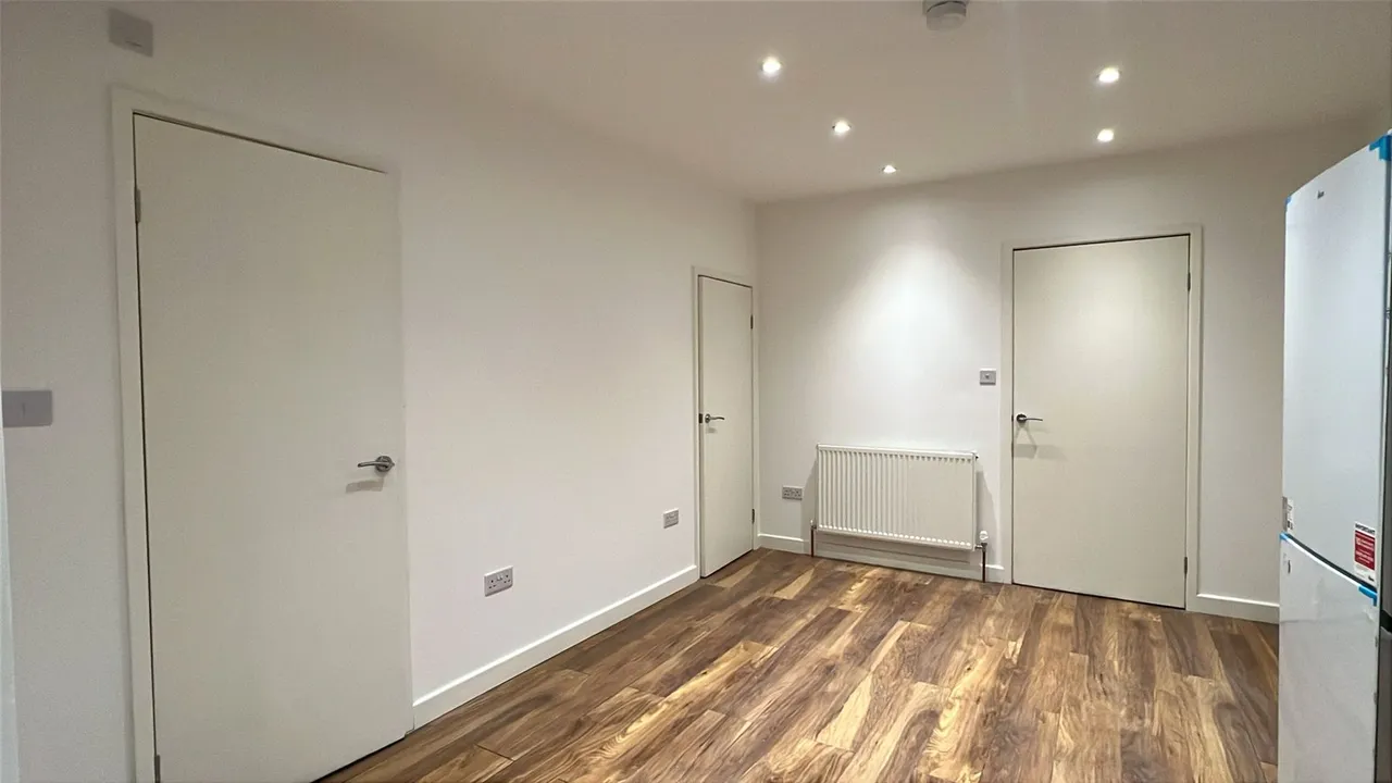 Church Road, London, NW10, photo 7
