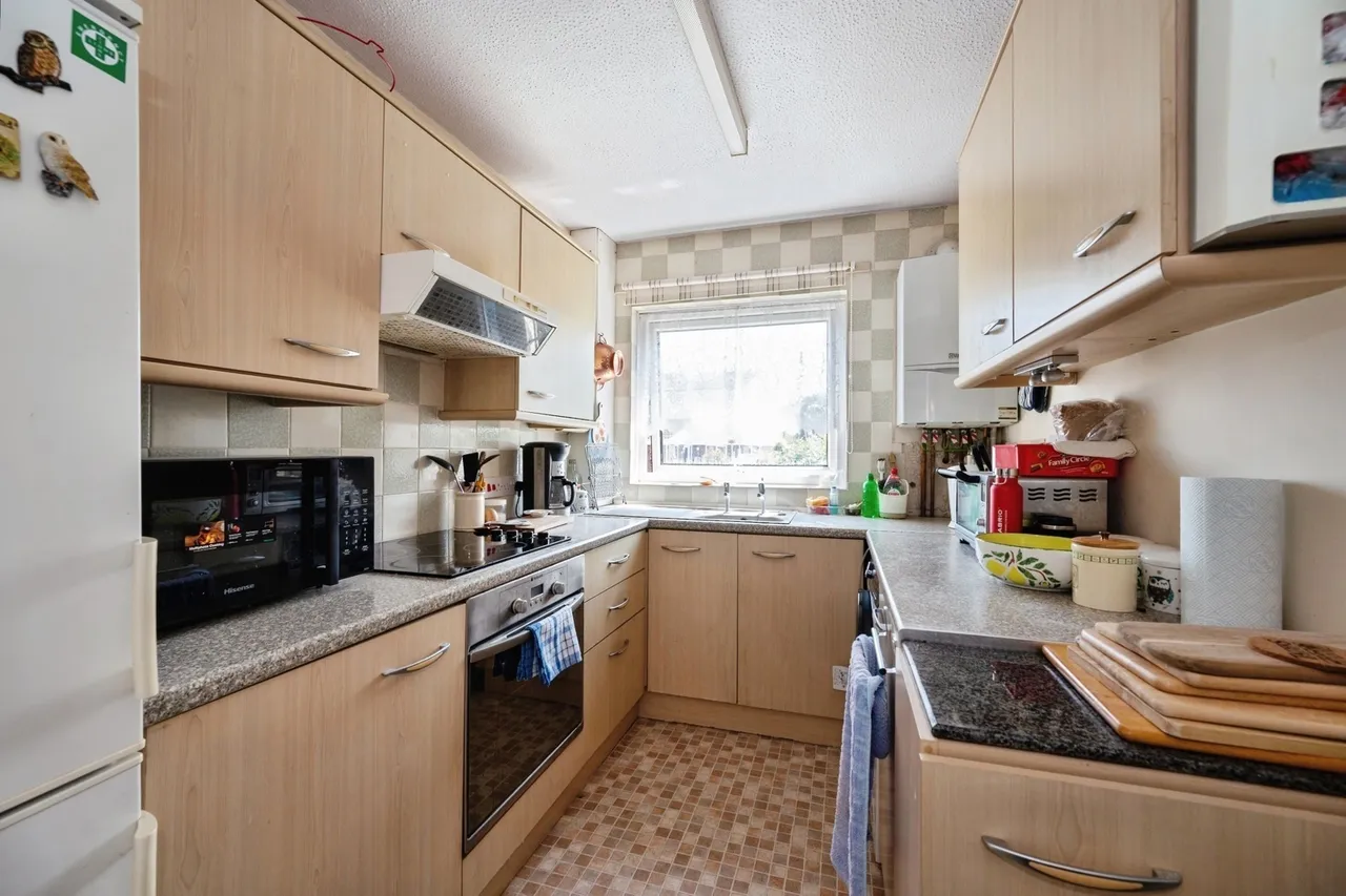 St. Hermans Road, Hayling Island, PO11, photo 7