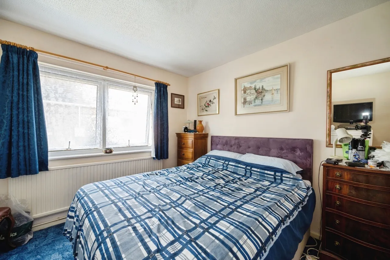 St. Hermans Road, Hayling Island, PO11, photo 13