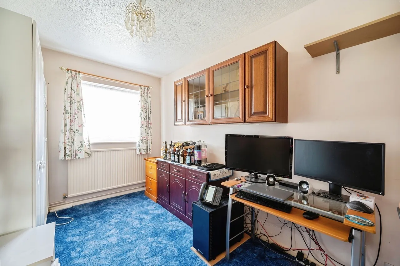 St. Hermans Road, Hayling Island, PO11, photo 6