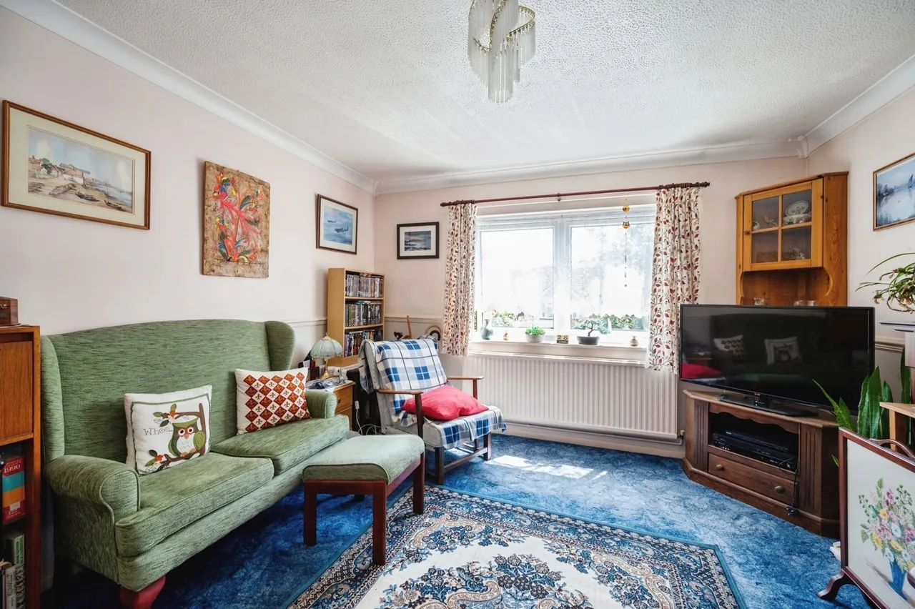 St. Hermans Road, Hayling Island, PO11, photo 9