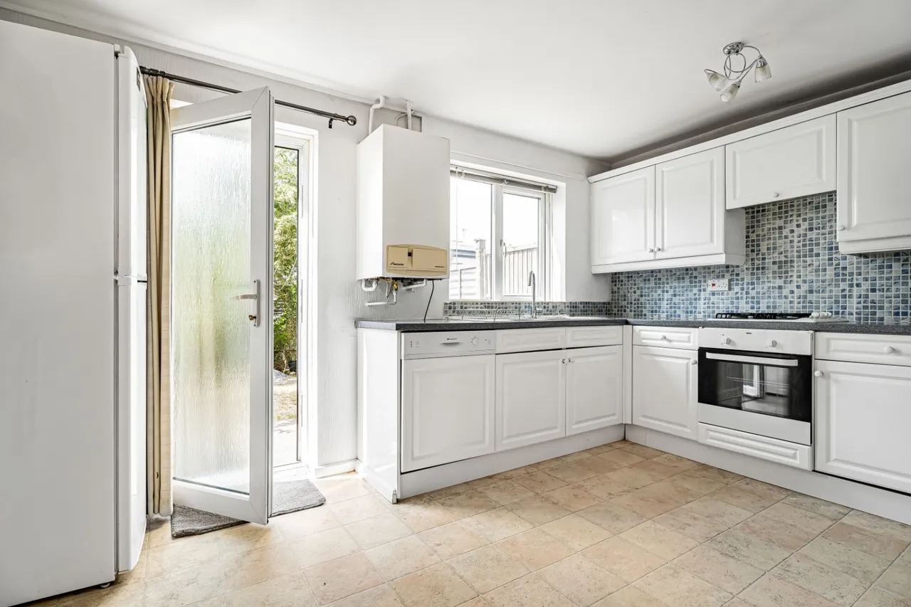 Hawkins Close, Harrow, HA1, photo 3