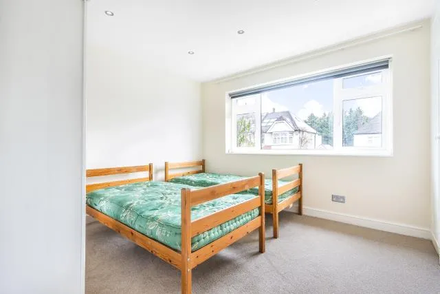 Orchard Avenue, London, N3, photo 6