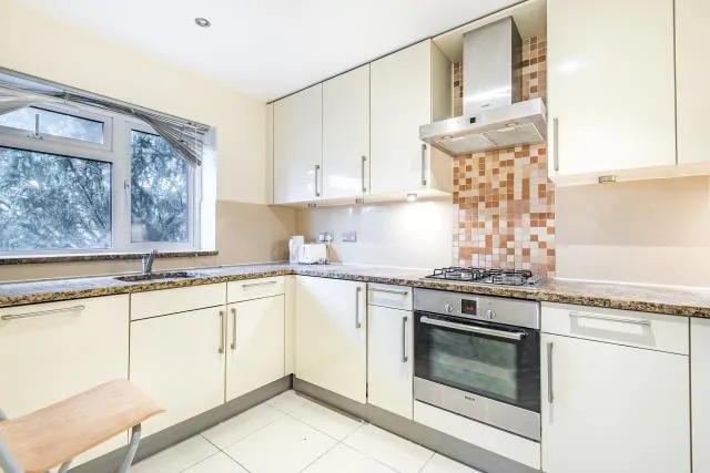 Orchard Avenue, London, N3, photo 4