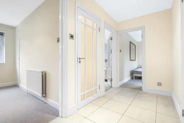 Orchard Avenue, London, N3, photo 8