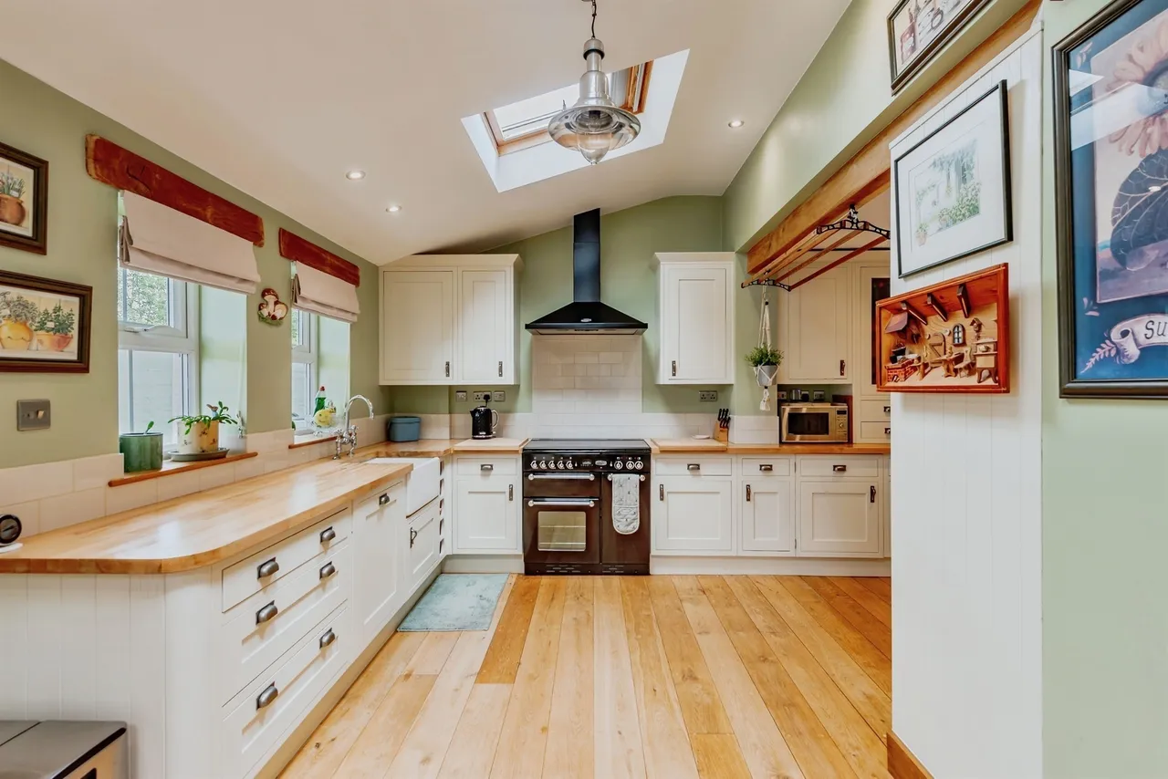 West Way, Crawley, RH10, photo 3