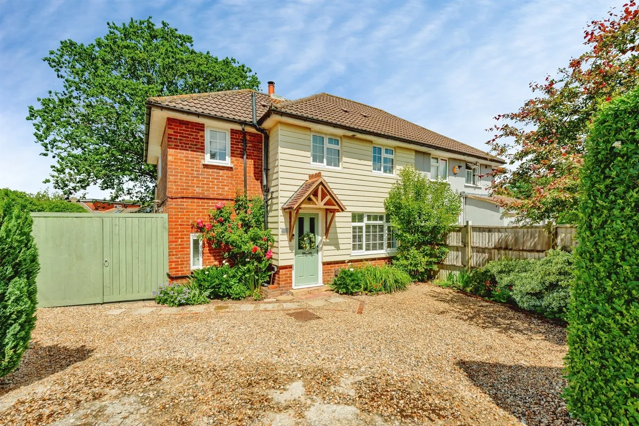 West Way, Crawley, RH10, photo 17