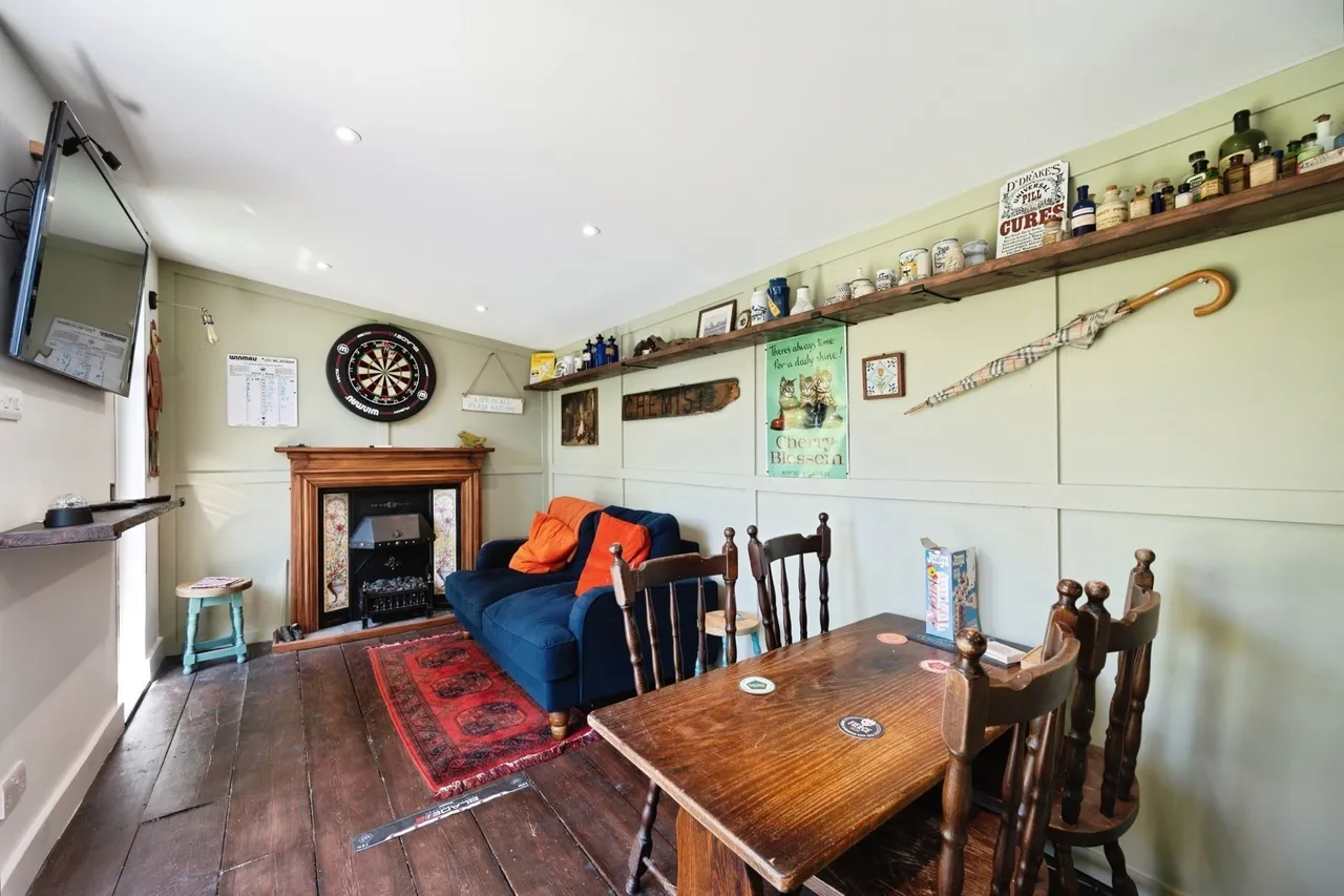 Bound Lane, Hayling Island, PO11, photo 12