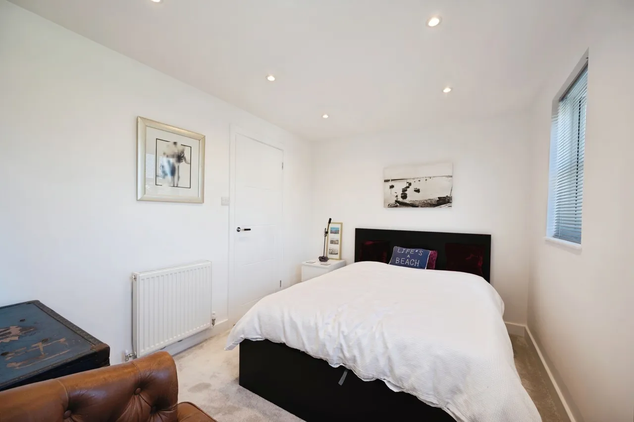 Bound Lane, Hayling Island, PO11, photo 9