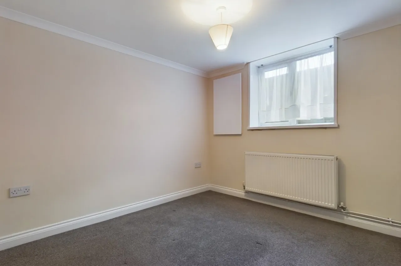 Longfield Road, Dover, photo 4