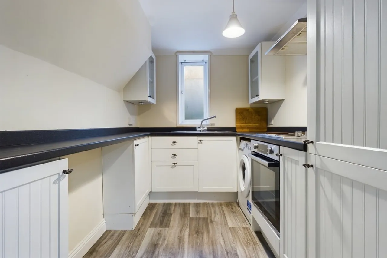 Longfield Road, Dover, photo 3