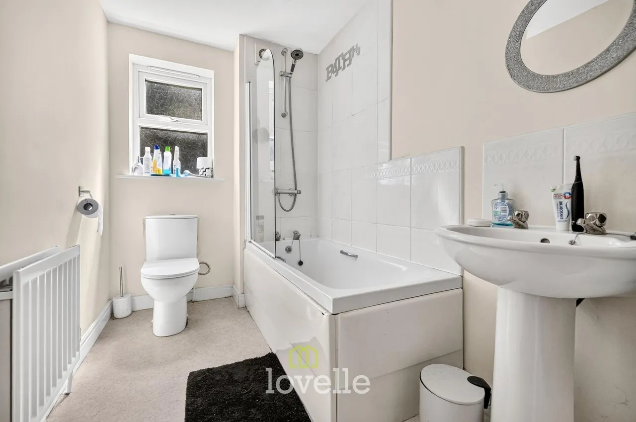 Lancaster Drive, South Killingholme, DN40, photo 7