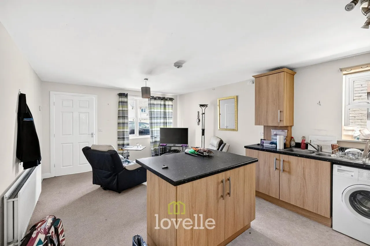 Lancaster Drive, South Killingholme, DN40, photo 5