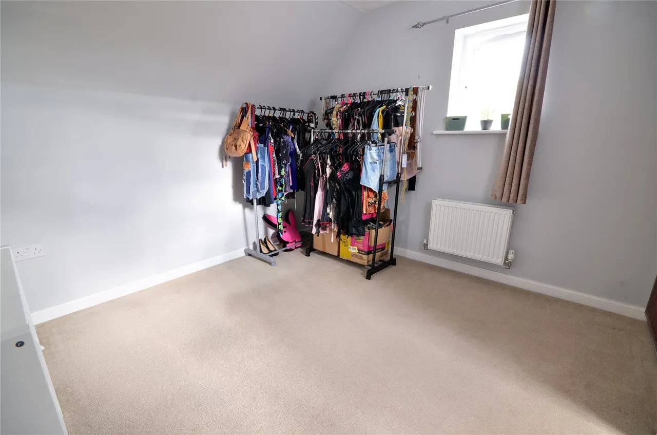 Ashurst Way, East Grinstead, RH19, photo 12