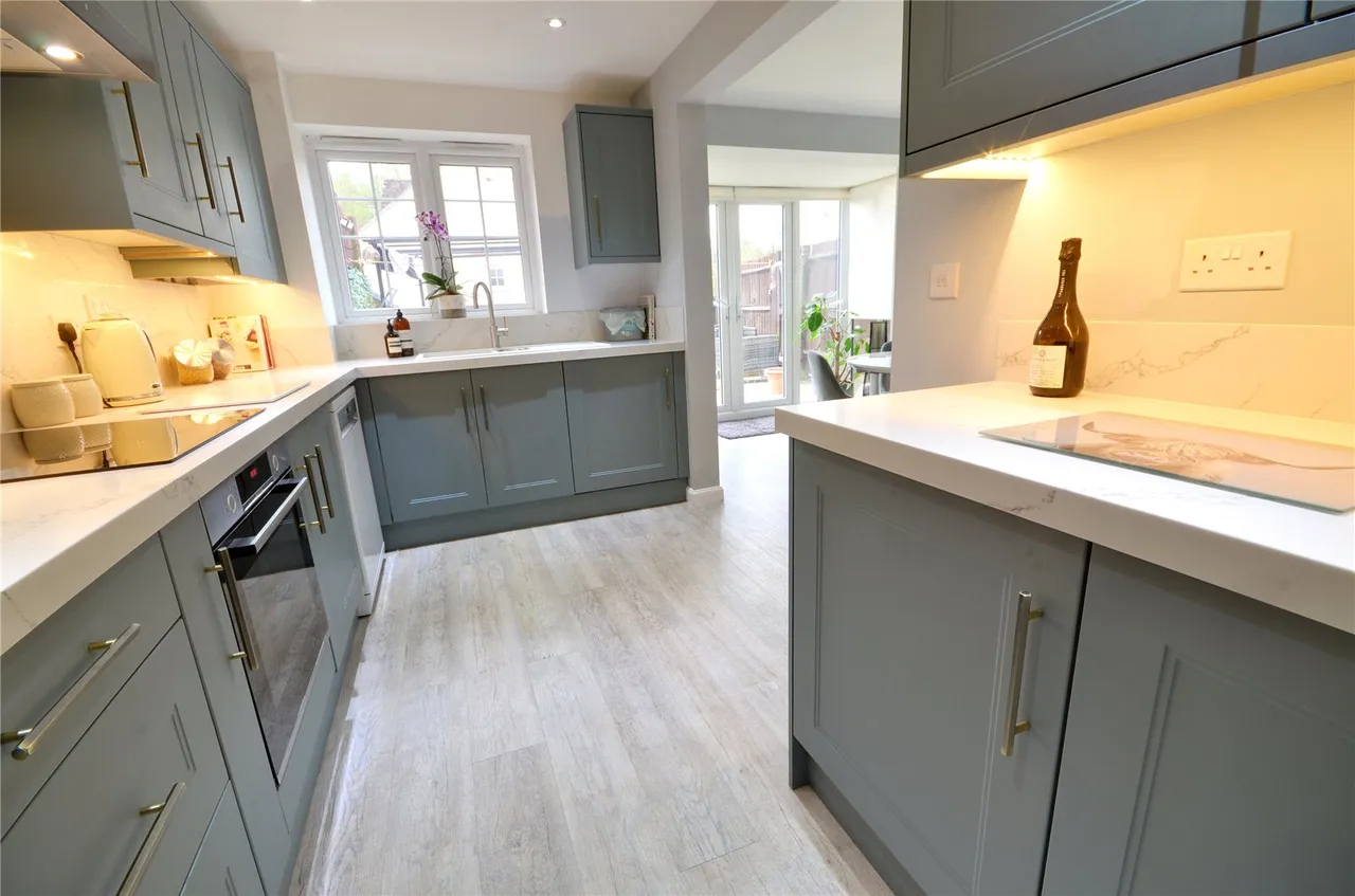 Ashurst Way, East Grinstead, RH19, photo 3